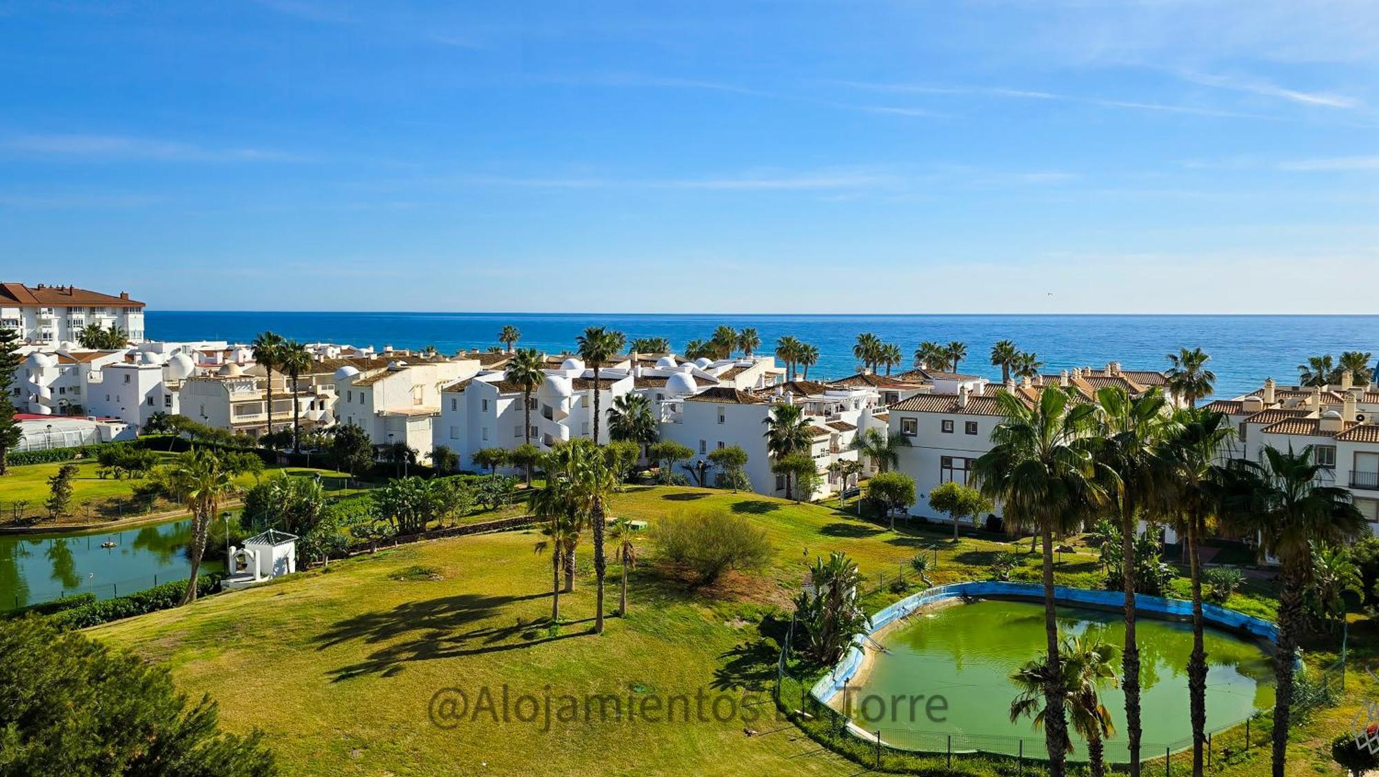 Laguna Beach Premium - Alojamientos La Torre Torrox Esterno foto