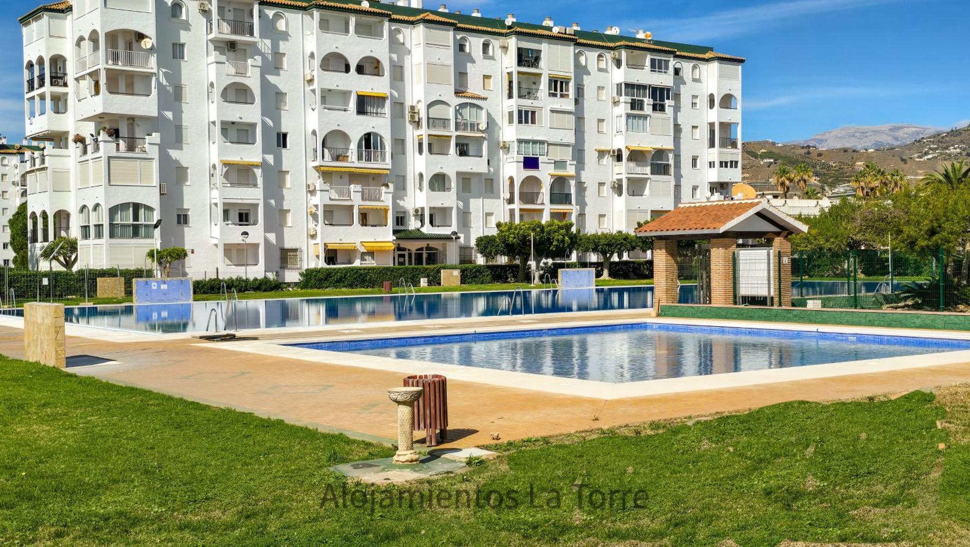 Laguna Beach Premium - Alojamientos La Torre Torrox Esterno foto